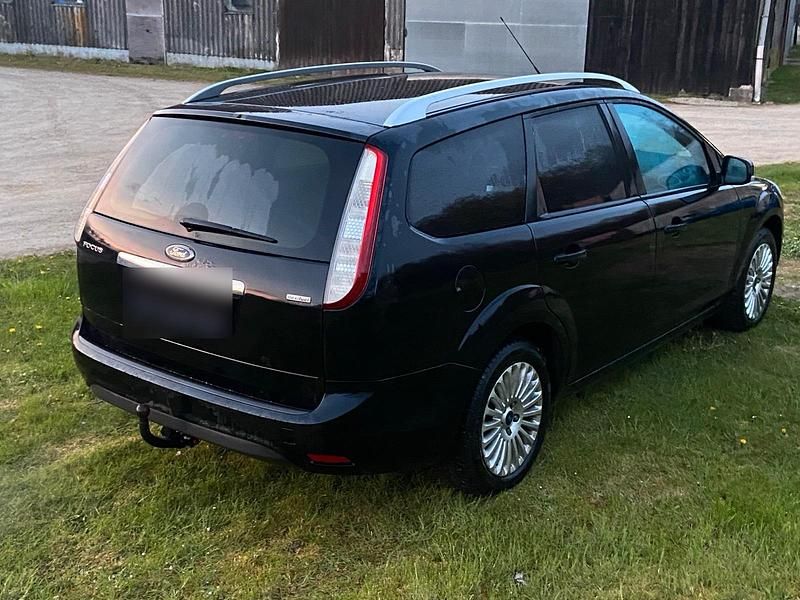 Usata Ford Focus 125 CV (91 kW) 2009 Nero Station wagon