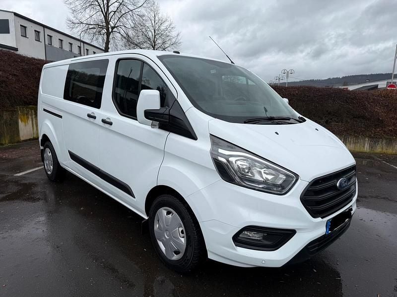 Gebraucht Ford Transit Custom 140 PS (102 kW) 2019 Weiß Van / Kleinbus