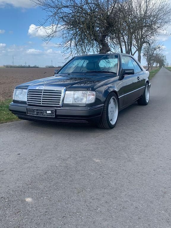 Gebraucht Mercedes 320 220 PS (161 kW) 1993 Schwarz Coupé