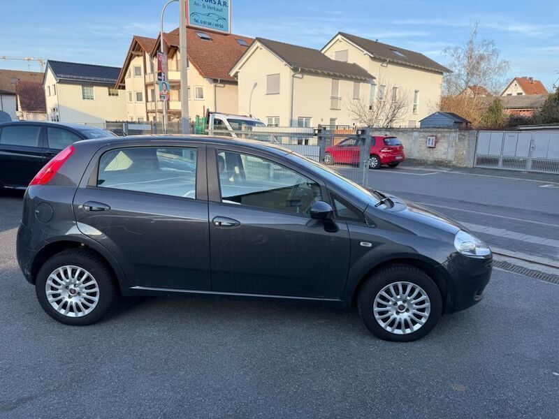 Gebraucht Fiat Grande Punto 77 PS (56 kW) 2008 Grau Kleinwagen