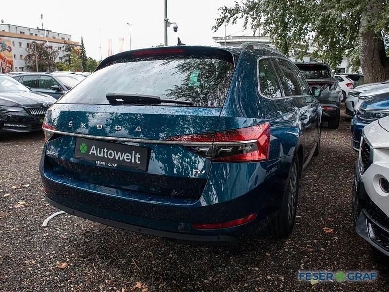 Gebraucht Skoda Superb Style 218 PS (160 kW) 2021 Blau Kombi