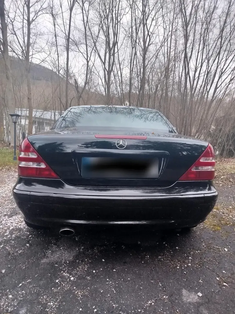 Gebraucht Mercedes SLK230 197 PS (144 kW) 2000 Schwarz Cabrio