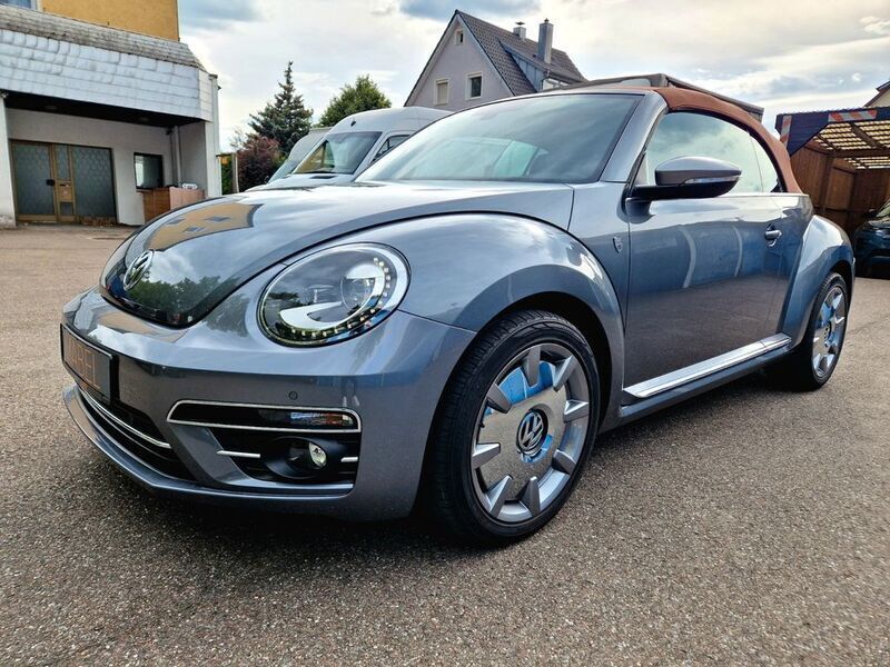 Platinum grey metallic Gebraucht 2018 VW Beetle Karmann Cabrio | 19.770 € (Fairer Preis) - Bild 1/4