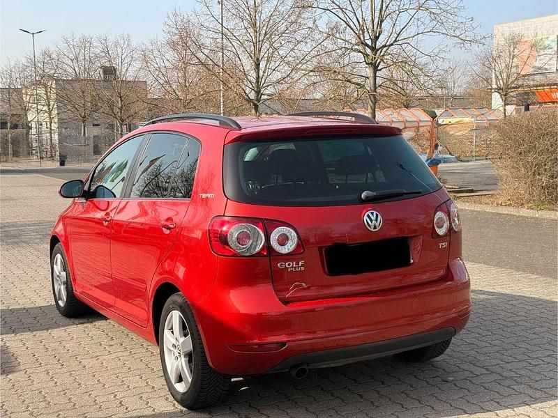 Gebraucht VW Golf Plus Cross Team 105 PS (77 kW) 2012 Rot Van / Kleinbus