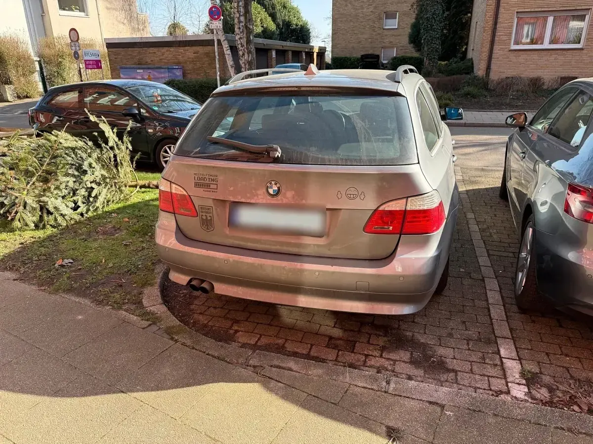 Gebraucht BMW 530 235 PS (172 kW) 2007 Grau Kombi