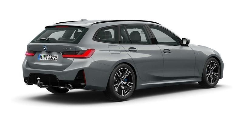 Gebraucht BMW 330e Comfort Edition 292 PS (214 kW) 2025 Grau Kombi