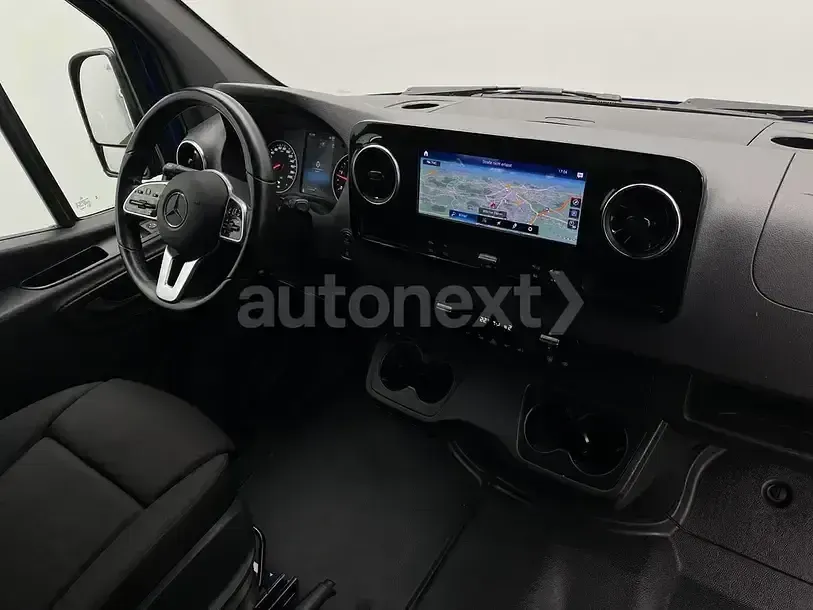 Gebraucht Mercedes Sprinter 170 PS (125 kW) 2024 Blau Van