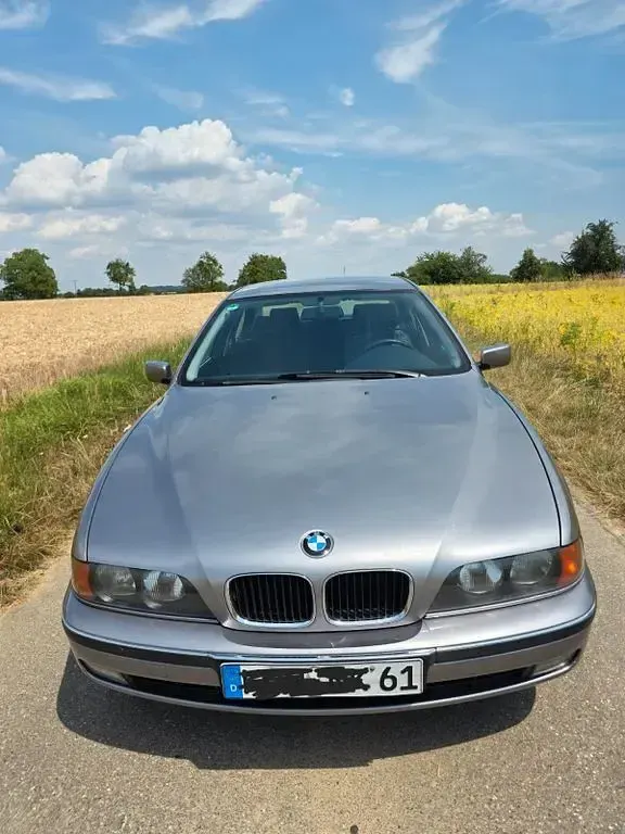 Gebraucht BMW 520 150 PS (110 kW) 1997 Silber Limousine