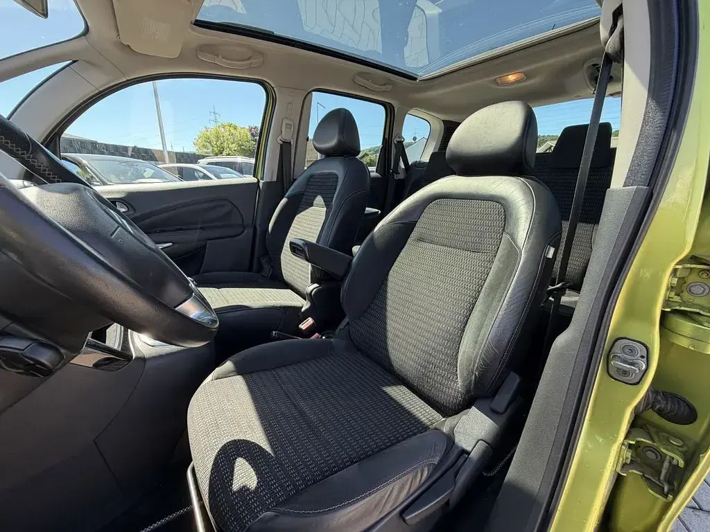 Gebraucht Citroën C3 Picasso Exclusive 111 PS (81 kW) 2012 Grün Van / Kleinbus