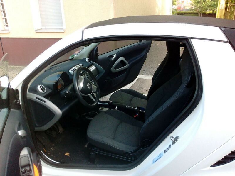 Gebraucht Smart ForTwo Cabrio 71 PS (52 kW) 2012 Weiß Cabrio