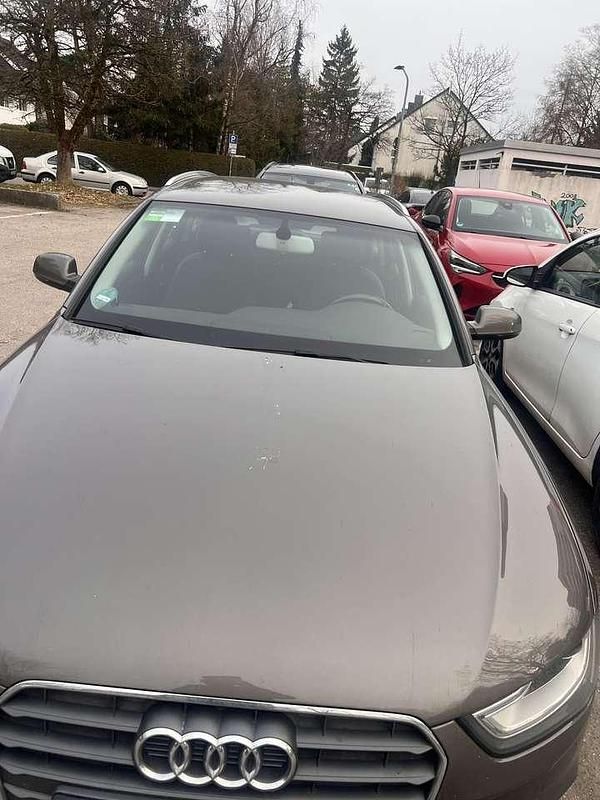 Gebraucht 2012 Audi A4 Ambiente Kombi | 10.000 € (Fairer Preis) - Bild 1/4