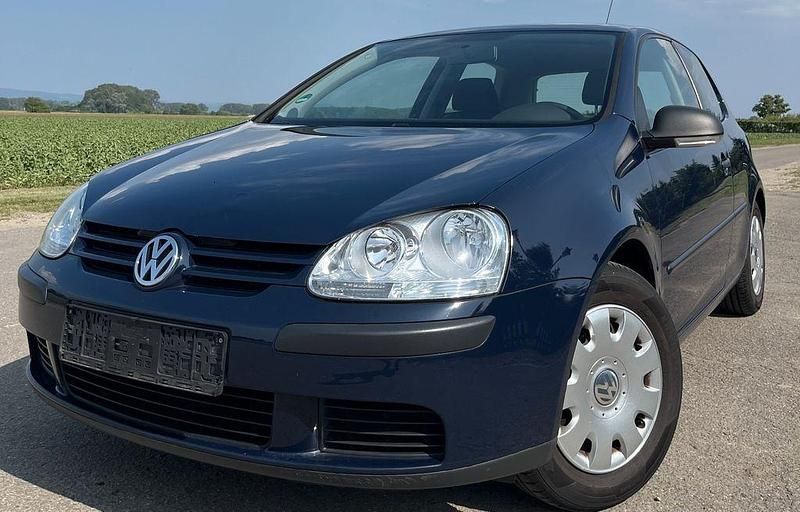 Pearl blue Gebraucht 2008 VW Golf VI Trendline Limousine | 3.680 € (Superpreis) - Bild 1/4