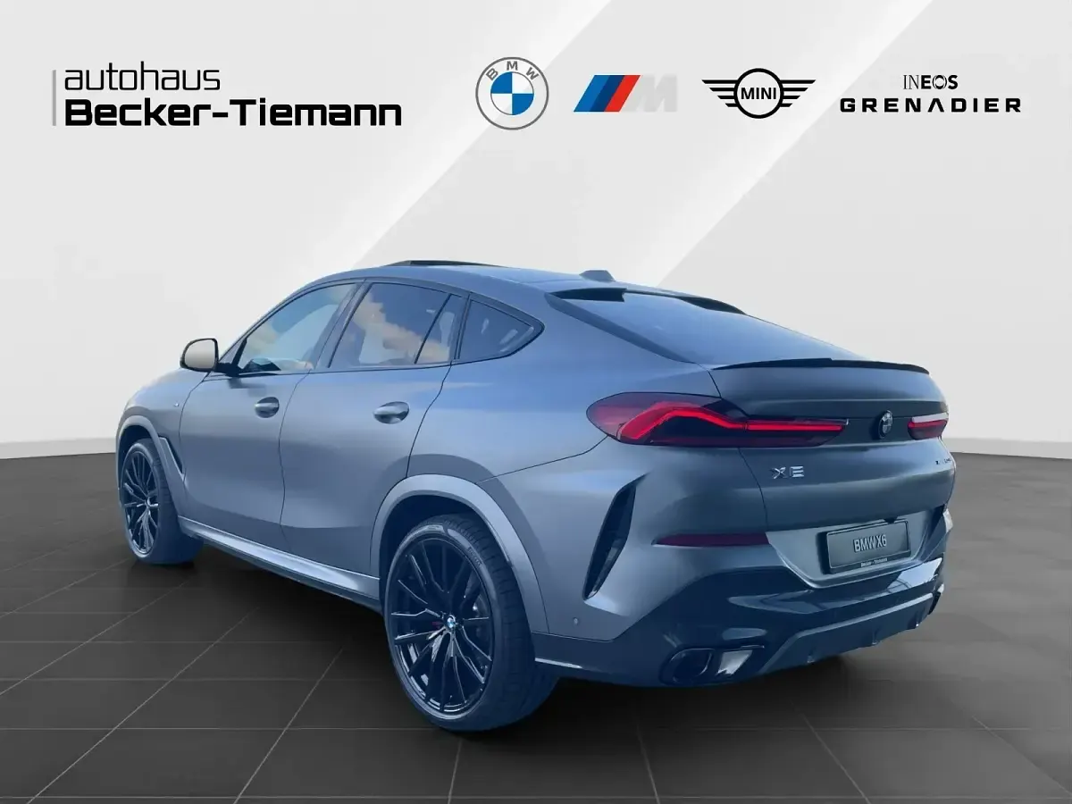 Neu BMW X6 Exclusive 340 PS (250 kW) 2025 Grau SUV