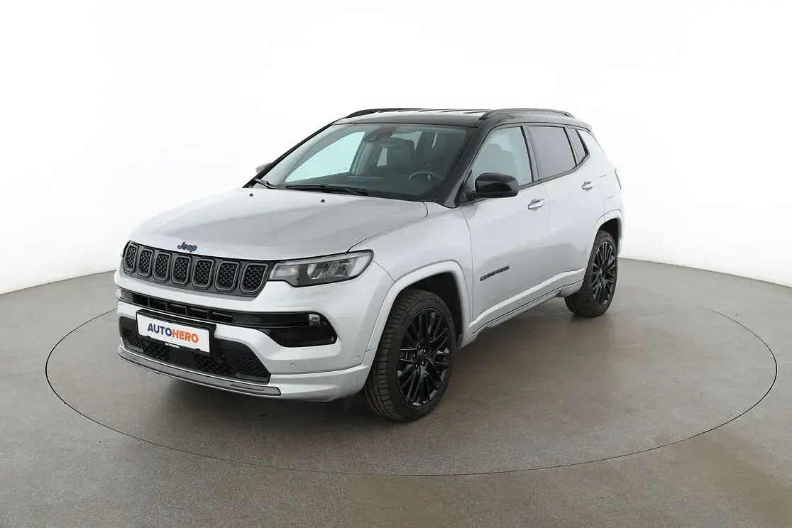Gebraucht Jeep Compass 60 PS (44 kW) 2022 SUV