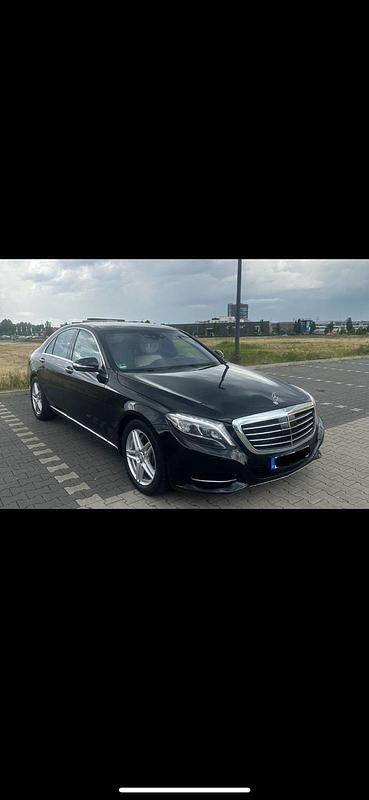 Schwarz Gebraucht 2015 Mercedes S350 Limousine | 32.000 € (Etwas zu teuer) - Bild 1/4