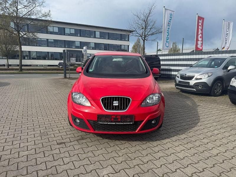 Gebraucht Seat Altea Copa 105 PS (77 kW) 2012 Rot Limousine