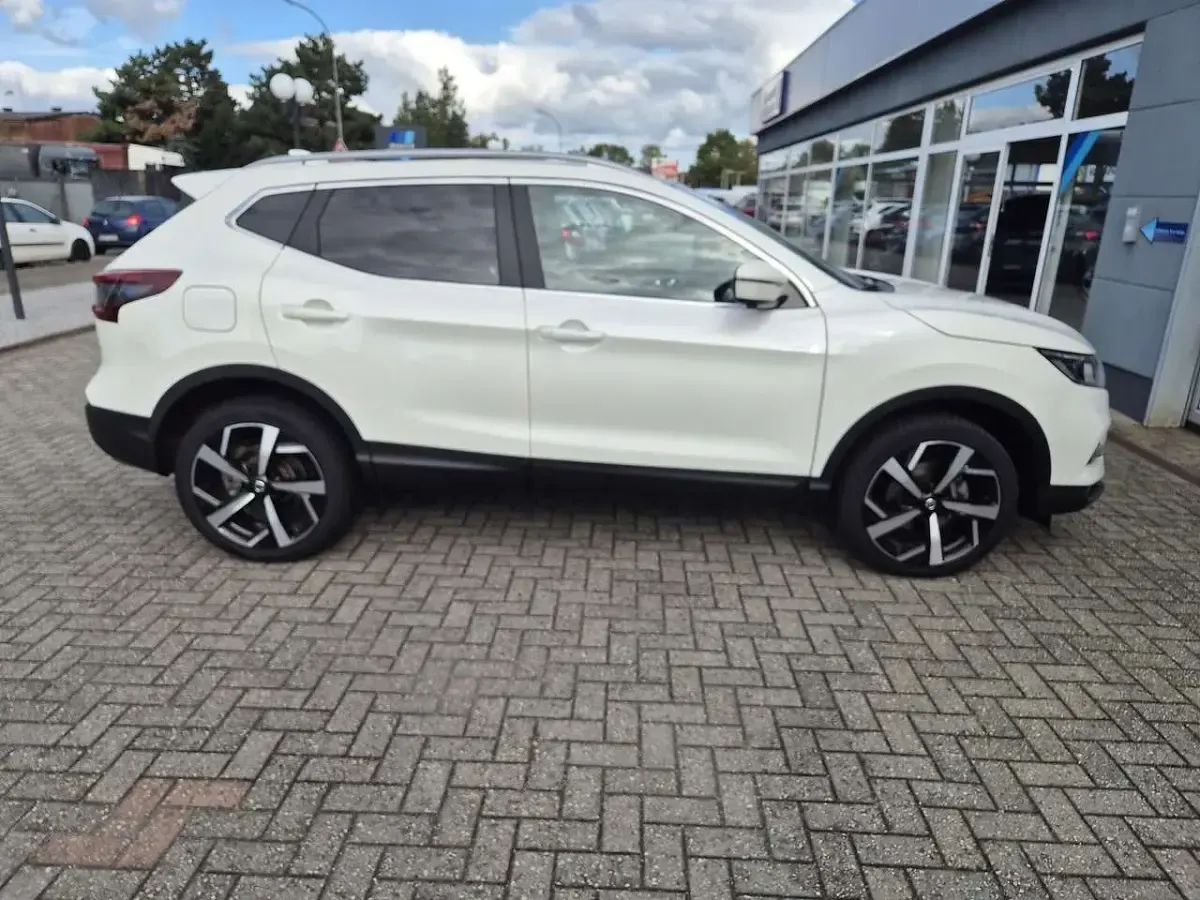 Gebraucht Nissan Qashqai Tekna+ 140 PS (102 kW) 2021 Weiß SUV