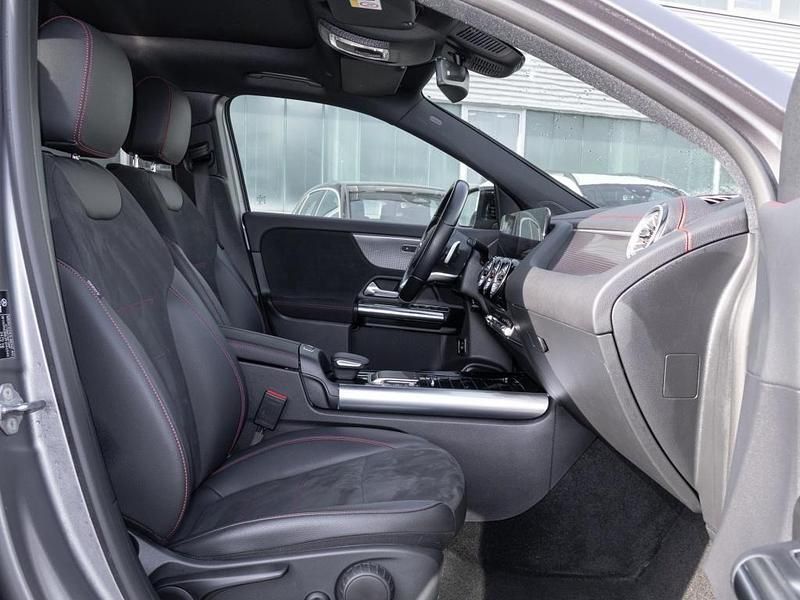 Gebraucht Mercedes EQA250 AMG 139 kW (190 PS) 2022 Manufaktur magno lack manufaktur mountaingrau magn SUV