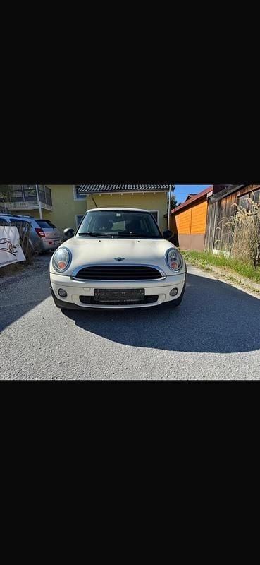 Silber Gebraucht 2010 Mini Cooper Coupé Coupé | 2.800 € (Guter Preis) - Bild 1/4