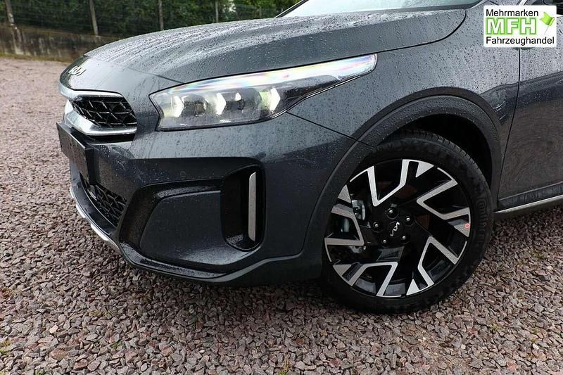 Neu Kia XCeed 150 PS (110 kW) 2026 Pentametal metallic SUV
