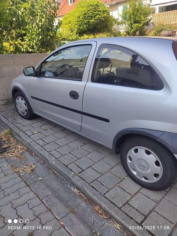 Gebraucht Opel Corsa 58 PS (42 kW) 2002 Silber Limousine