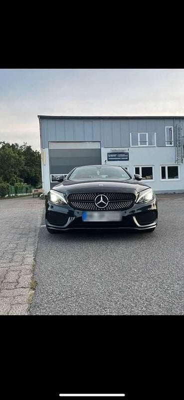 Schwarz Gebraucht 2016 Mercedes C220 Coupé | 21.900 € (Fairer Preis) - Bild 1/4