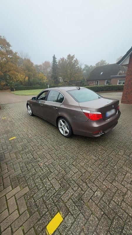 Gebraucht BMW 525 218 PS (160 kW) 2006 Braun Limousine