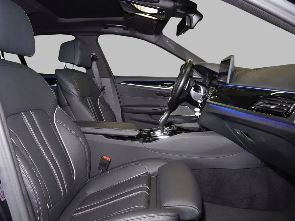 Gebraucht BMW M550 Performance 530 PS (389 kW) 2021 Blau Limousine