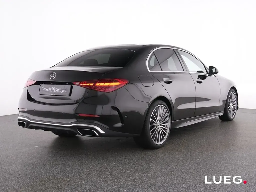 Gebraucht Mercedes C180 AMG 170 PS (125 kW) 2025 Schwarz Limousine