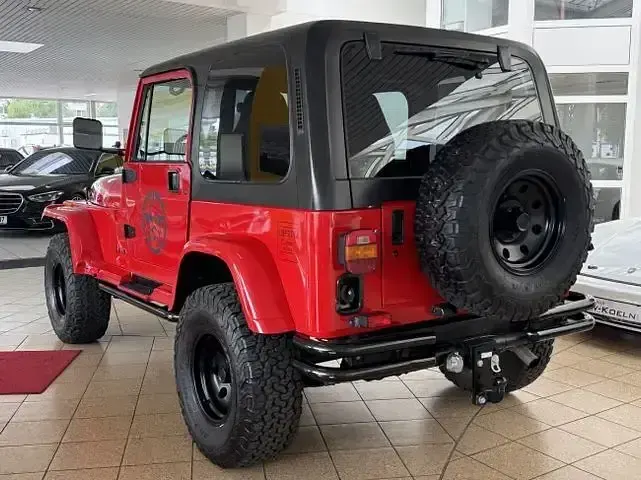 Gebraucht Jeep Wrangler Sport 184 PS (135 kW) 1995 Rot SUV