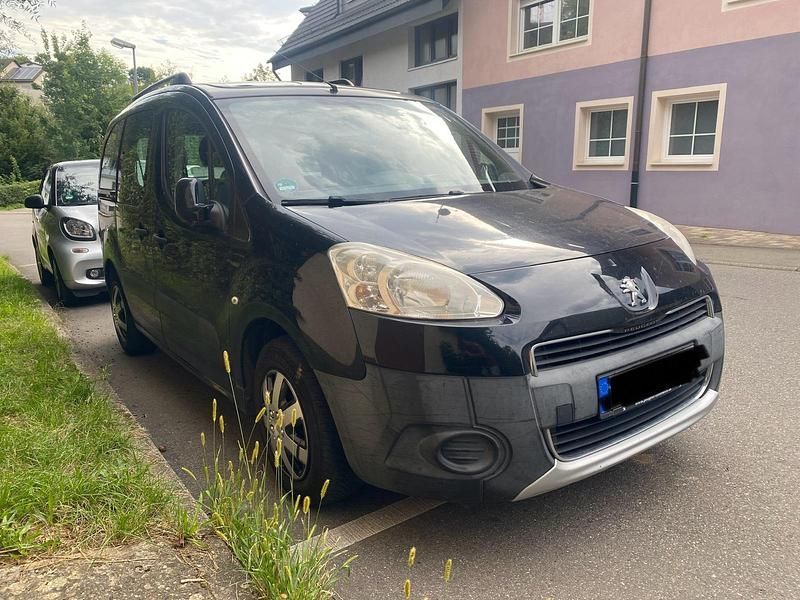 Schwarz Gebraucht 2014 Peugeot Partner Van | 5.799 € - Bild 1/4