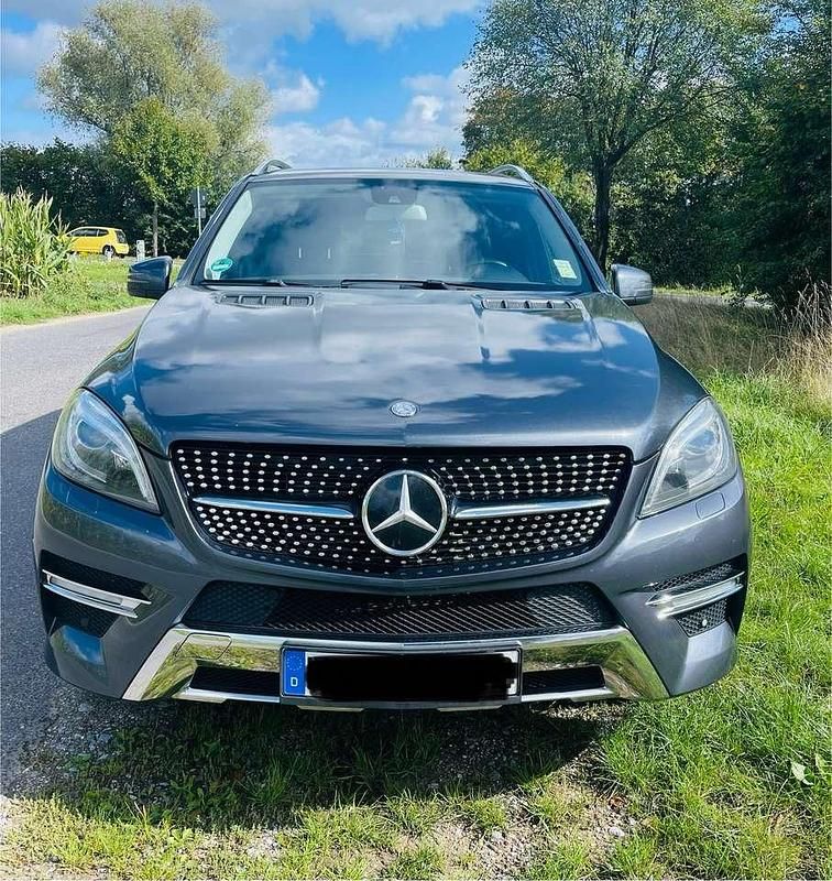 Gebraucht 2012 Mercedes ML350 Edition 1 SUV | 14.500 € (Guter Preis) - Bild 1/4