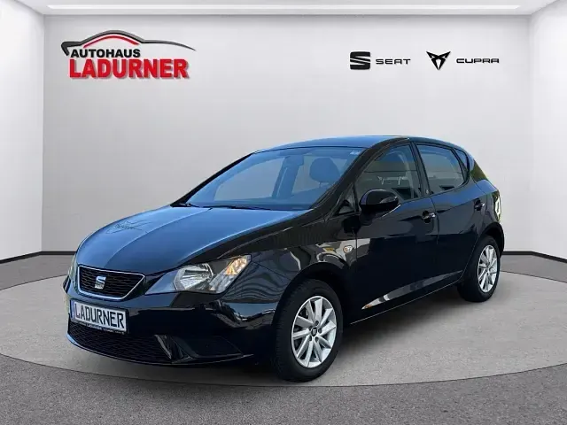 Używany Seat Ibiza Reference 75 KM (55 kW) 2017 Czarny Hatchback