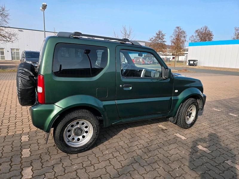 Gebraucht Suzuki Jimny Ranger 86 PS (63 kW) 2013 Grün SUV