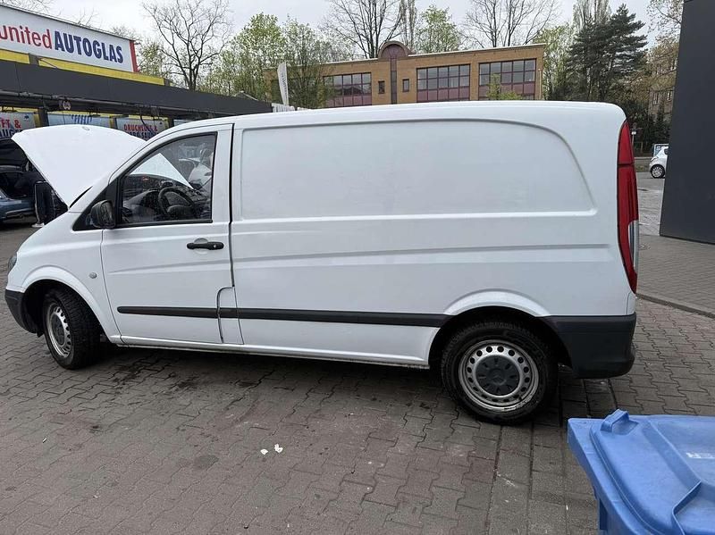 Gebraucht Mercedes Vito 95 PS (69 kW) 2010 Weiß Van