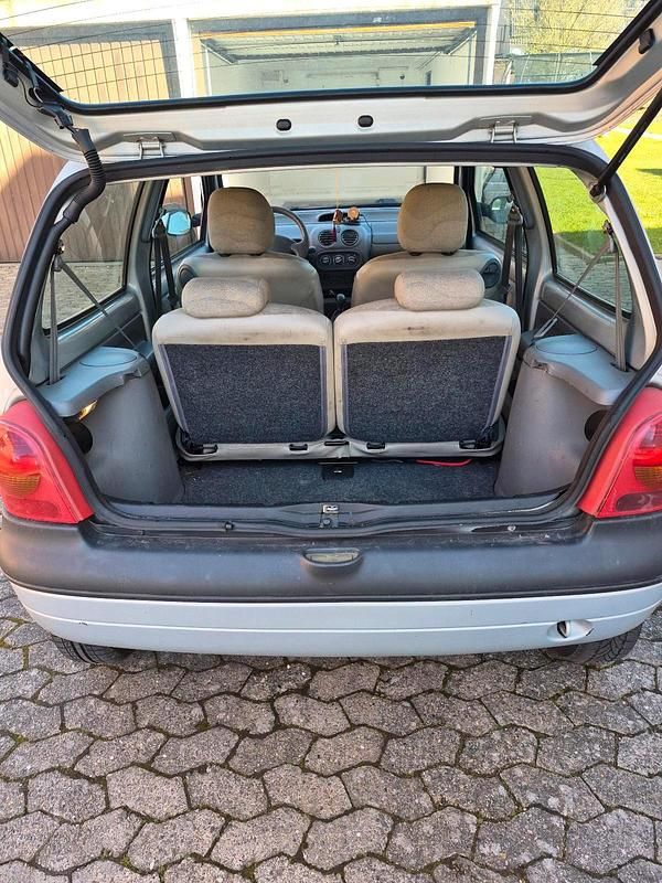 Gebraucht Renault Twingo 60 PS (44 kW) 2002 Silber Kleinwagen