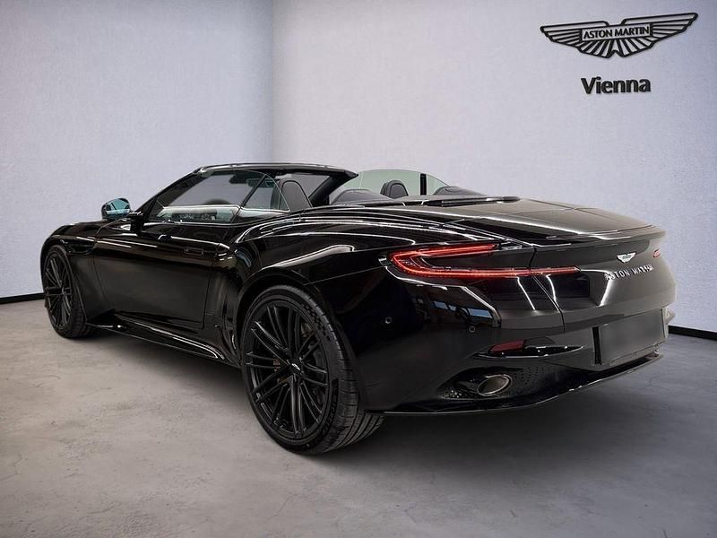 Neu Aston Martin DB12 680 PS (500 kW) 2026 Schwarz Cabrio