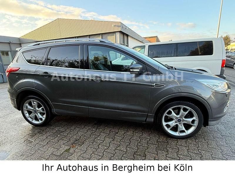 Gebraucht Ford Kuga Individual 163 PS (119 kW) 2014 Grau SUV