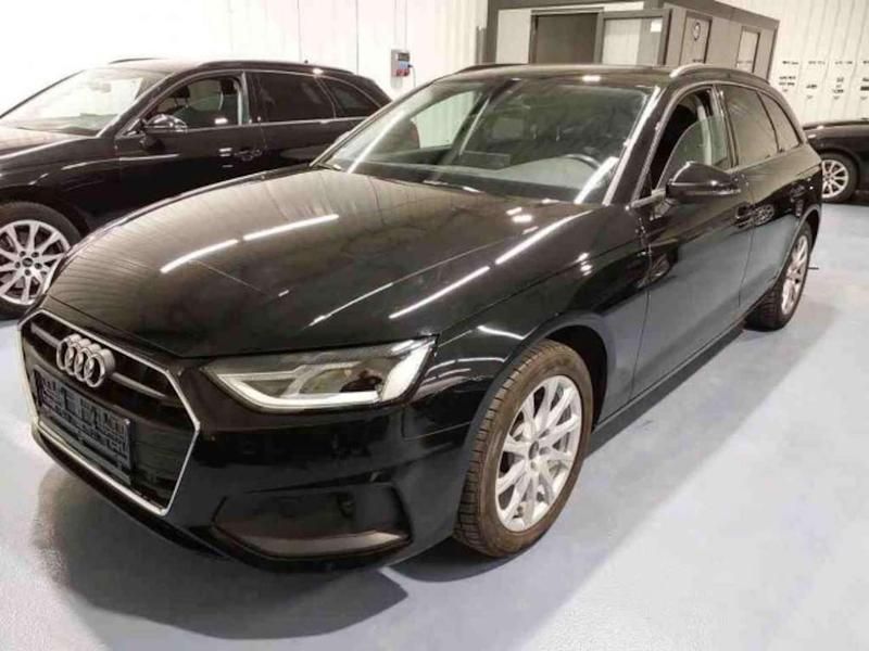 Second-hand Audi A4 Basis 150 CP (110 kW) 2023 Negru Break