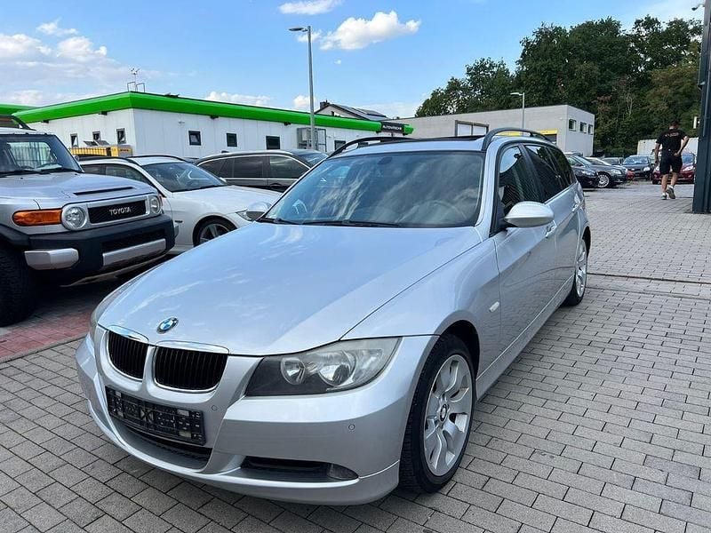 Silber Gebraucht 2007 BMW 320 Sport Line Kombi | 4.199 € (Fairer Preis) - Bild 1/4