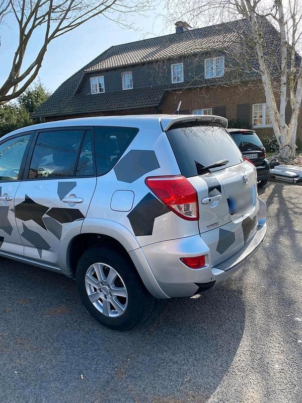 Gebraucht Toyota RAV4 Executive 177 PS (130 kW) 2006 Silber SUV