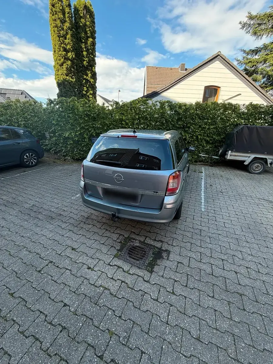 Gebraucht Opel Astra 101 PS (74 kW) 2007 Silber Kombi