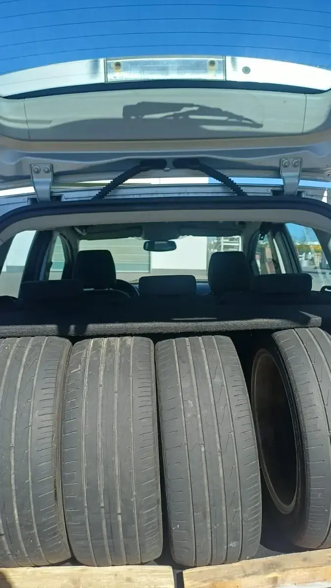 Gebraucht Ford Focus 106 PS (77 kW) 2010 Silber Kombi