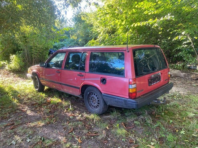 Rot Gebraucht 1995 Volvo 940 Kombi | 2.650 € - Bild 1/3
