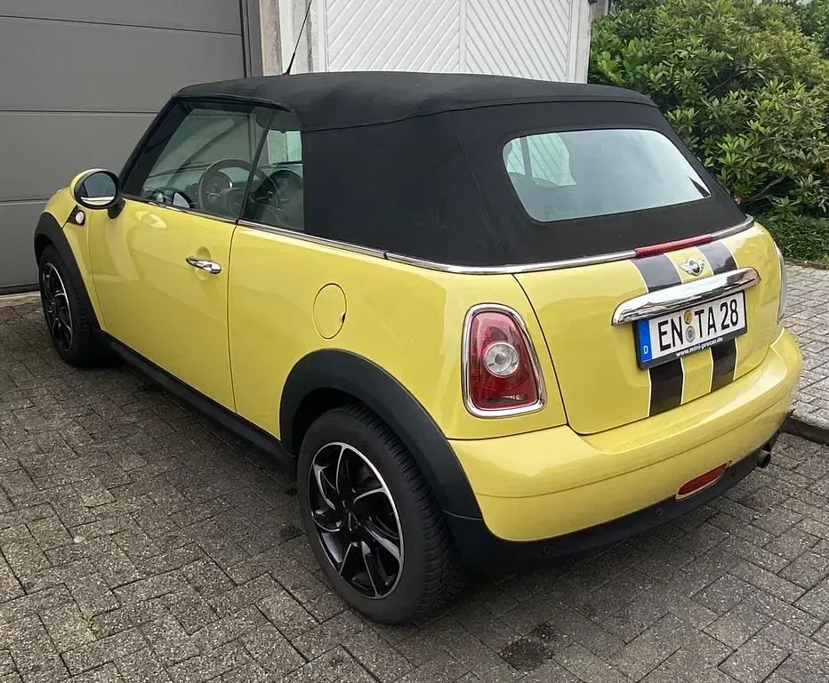 Gebraucht Mini One Cabriolet 98 PS (72 kW) 2010 Gelb Cabrio