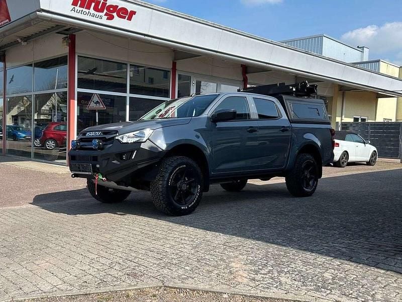 Gebraucht Isuzu D-Max 163 PS (119 kW) 2024 Grau Pickup