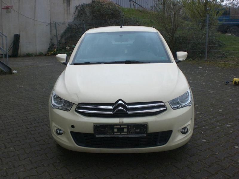 Gebraucht Citroën C-Elysee I SELECTION 99 PS (72 kW) 2017 Weiß Limousine