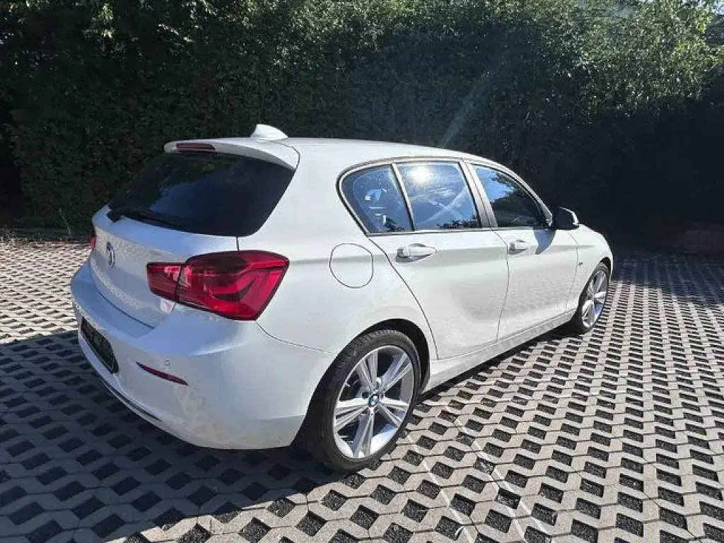 Gebraucht BMW 118 Sport Line 150 PS (110 kW) 2017 Weiß Kleinwagen