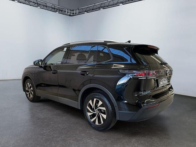 Neu VW Tiguan 150 PS (110 kW) 2025 Schwarz SUV