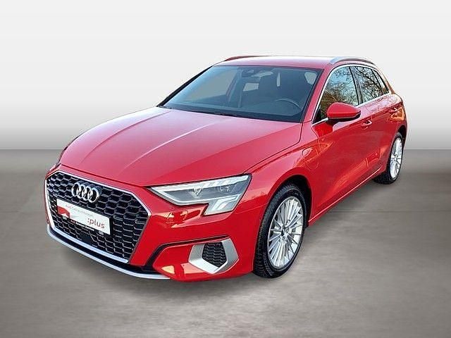 Rot Gebraucht 2022 Audi A3 Sportback e-tron Advanced Kleinwagen | 25.460 € (Guter Preis) - Bild 1/4